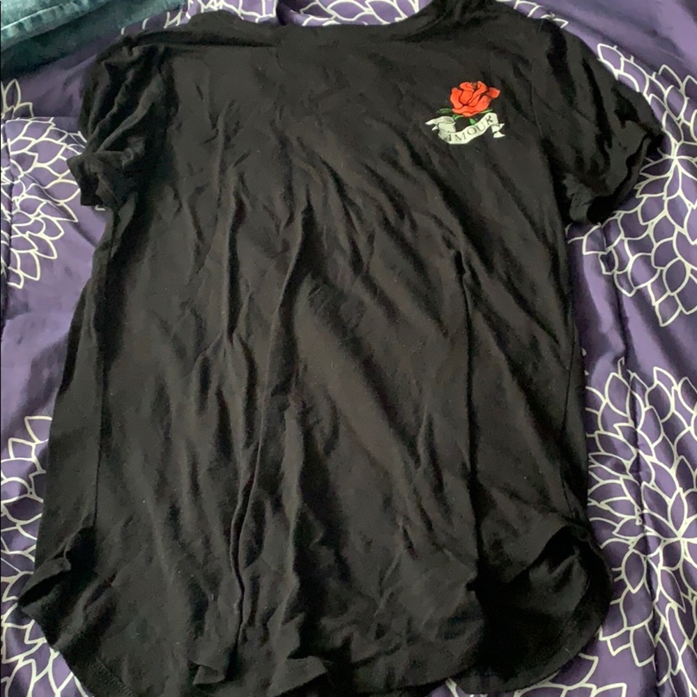 black graphic tee